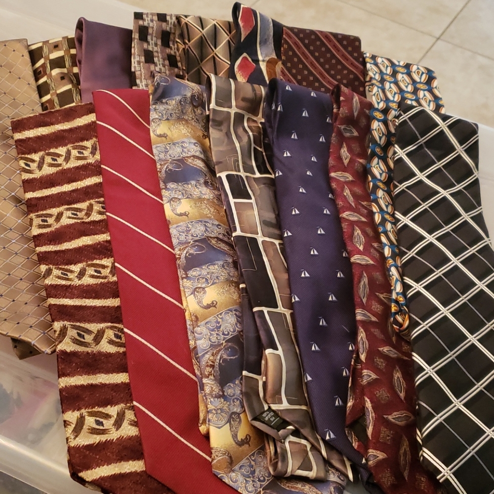 Bundle of 15 ties